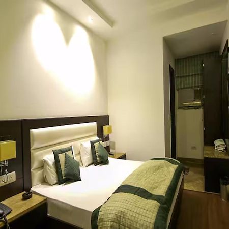 Hotel Chanchal Continental - 02 Mins From New Delhi Railway Station Екстер'єр фото