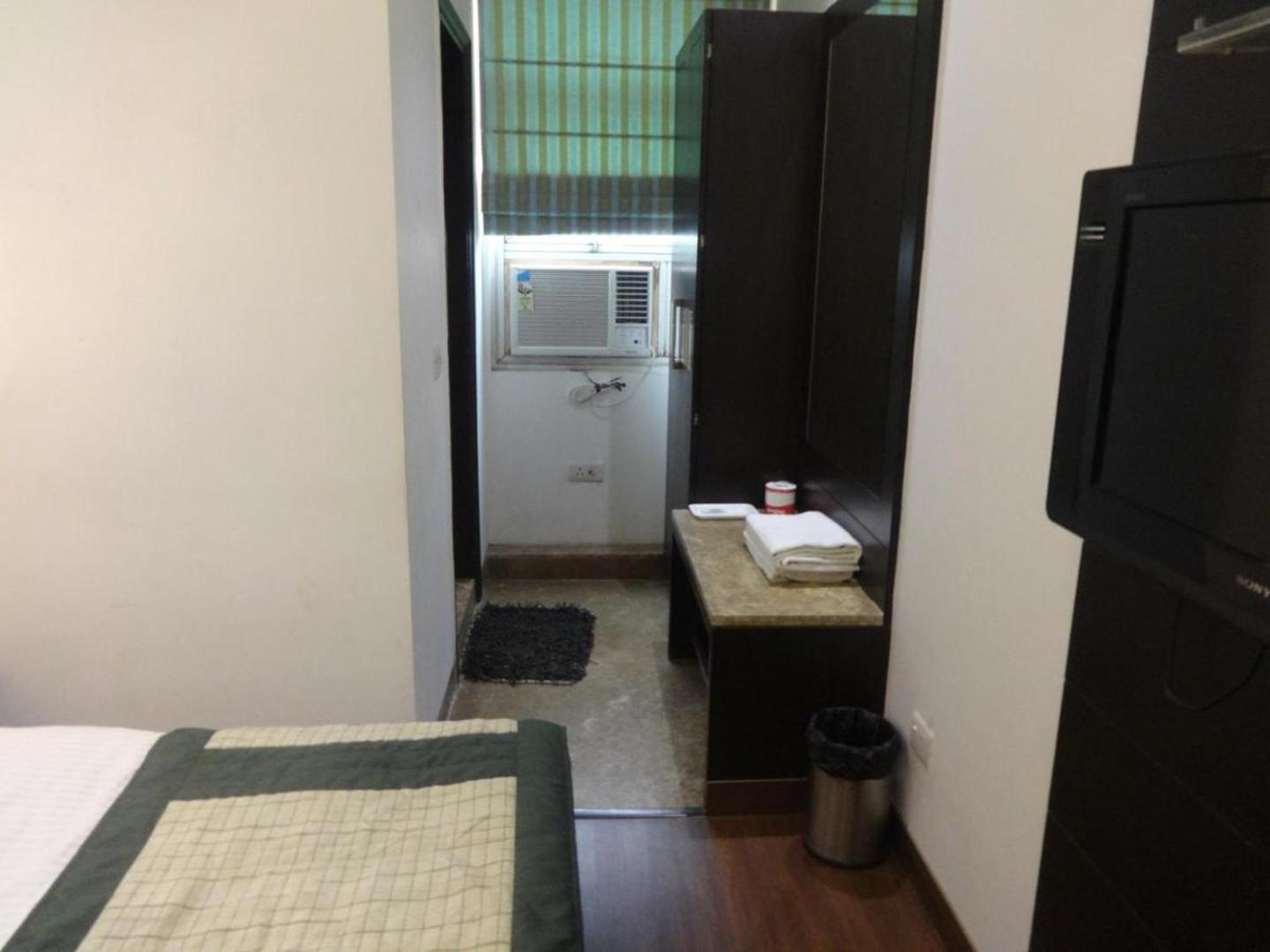 Hotel Chanchal Continental - 02 Mins From New Delhi Railway Station Екстер'єр фото