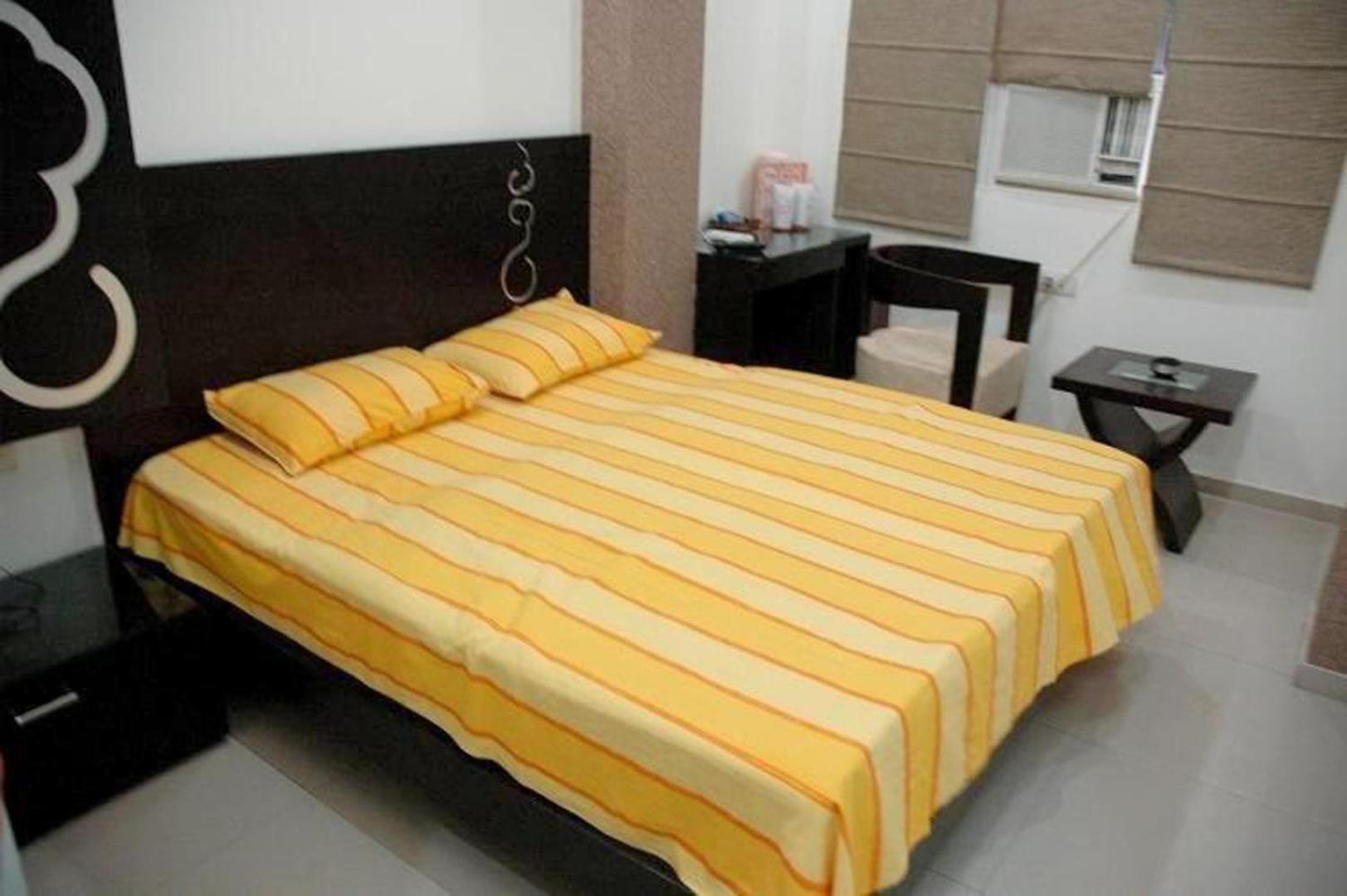 Hotel Chanchal Continental - 02 Mins From New Delhi Railway Station Екстер'єр фото