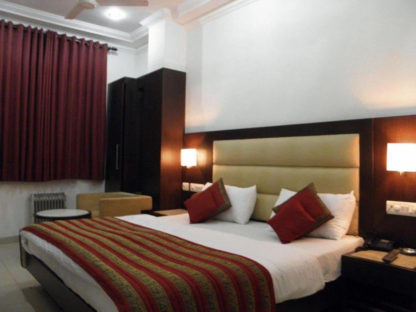 Hotel Chanchal Continental - 02 Mins From New Delhi Railway Station Екстер'єр фото