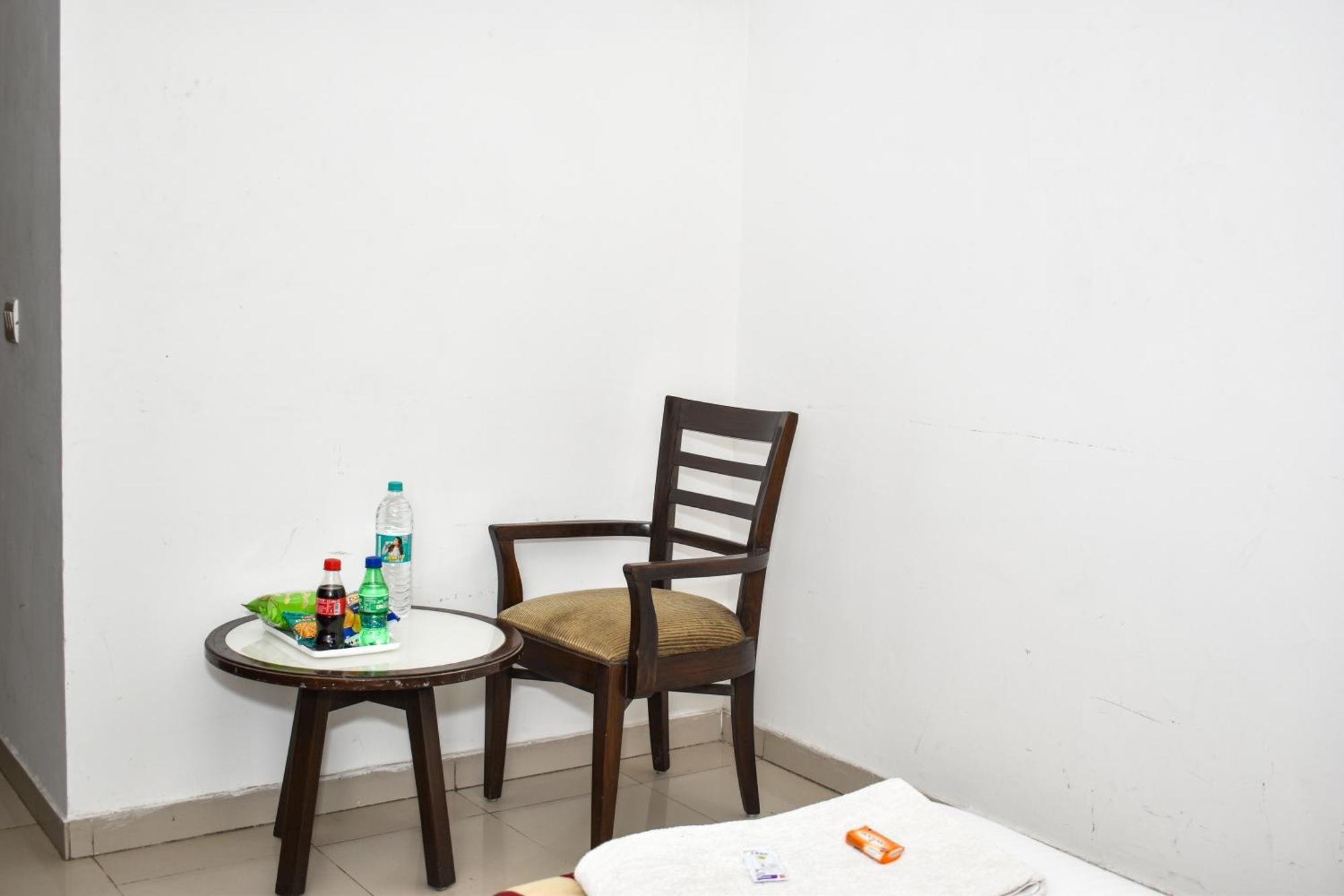 Hotel Chanchal Continental - 02 Mins From New Delhi Railway Station Екстер'єр фото