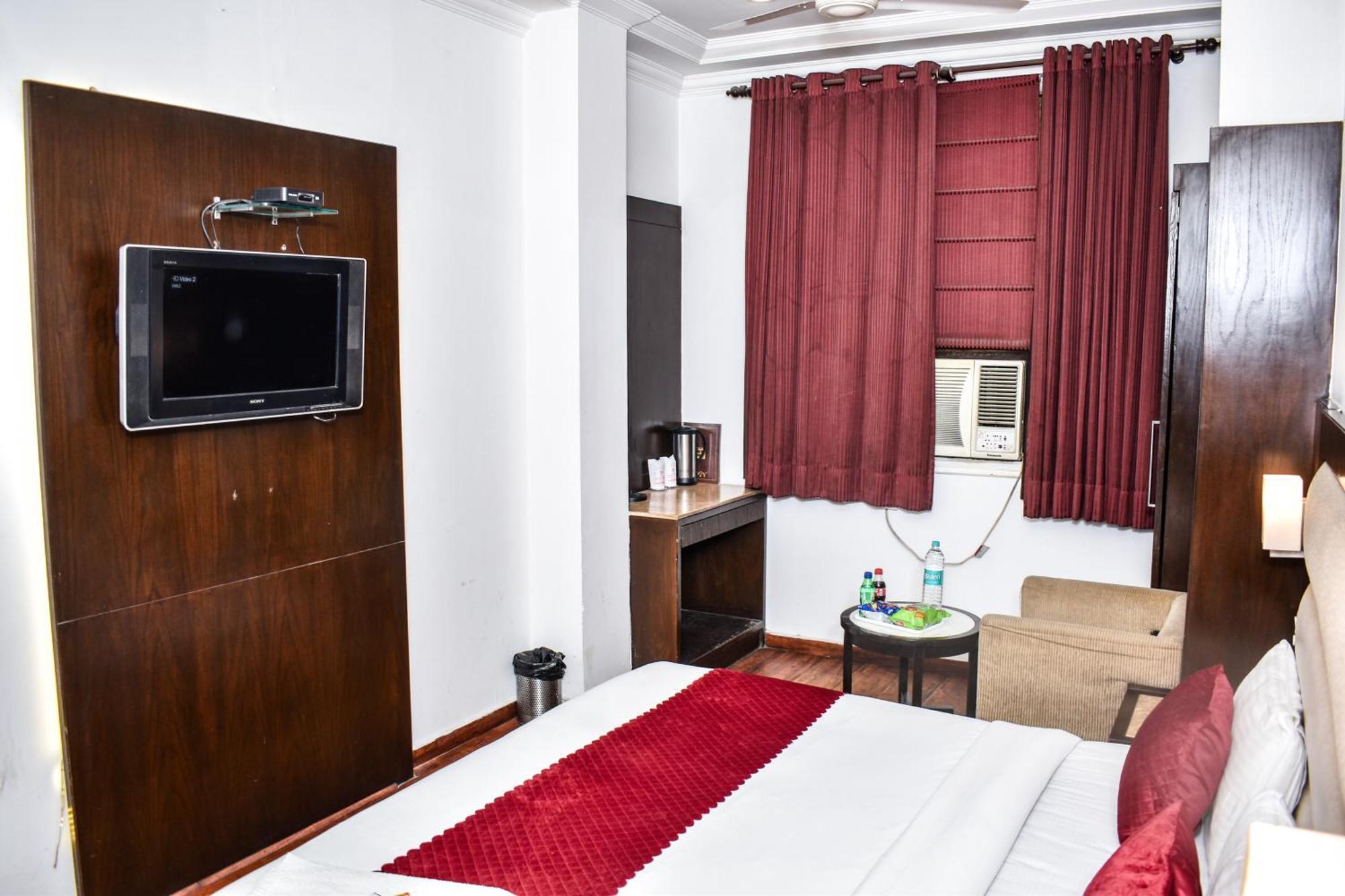 Hotel Chanchal Continental - 02 Mins From New Delhi Railway Station Екстер'єр фото