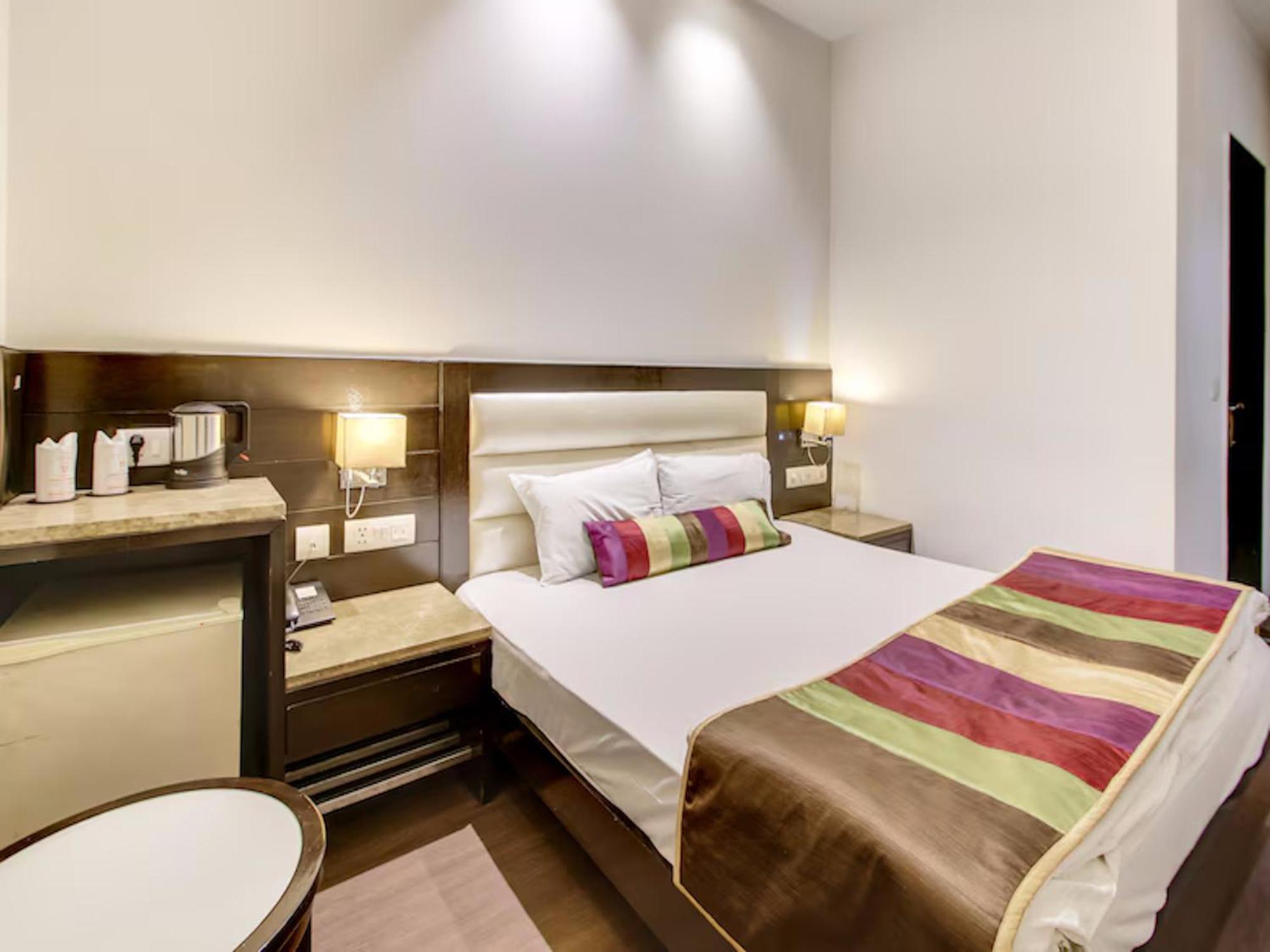 Hotel Chanchal Continental - 02 Mins From New Delhi Railway Station Екстер'єр фото