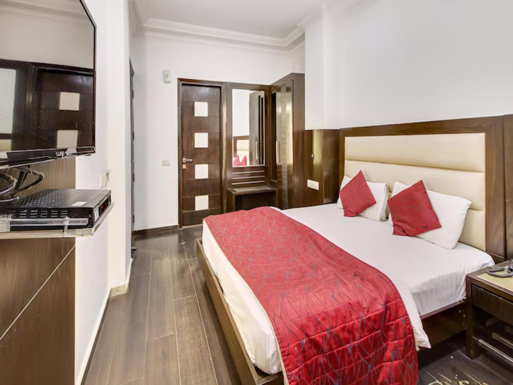 Hotel Chanchal Continental - 02 Mins From New Delhi Railway Station Екстер'єр фото